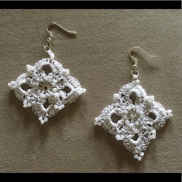 💼 Hand Crafted Crochet Beaded Square Earrings 💼 - Picture 2 of 6